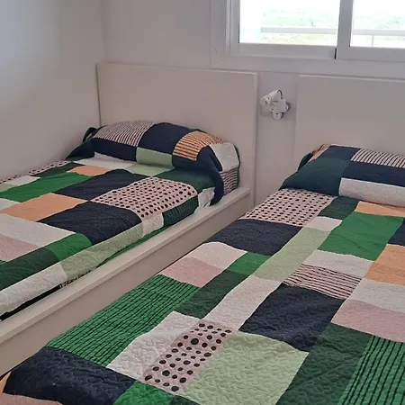 Colomeras Donna C Apartman *