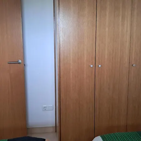 Colomeras Donna C Apartman